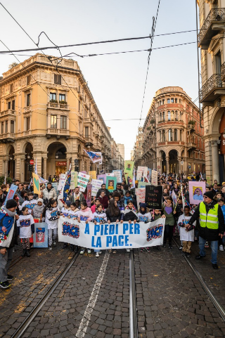 Sermig, centinaia di ragazzi in marcia per la pace